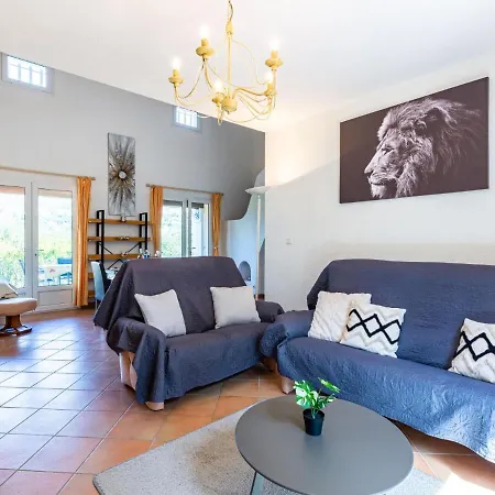 Les 4 B By Interhome Feriehus